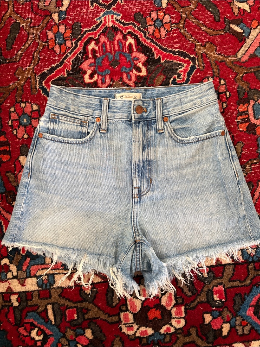 Madewell curvy perfect vintage Jean short in Bergman wash